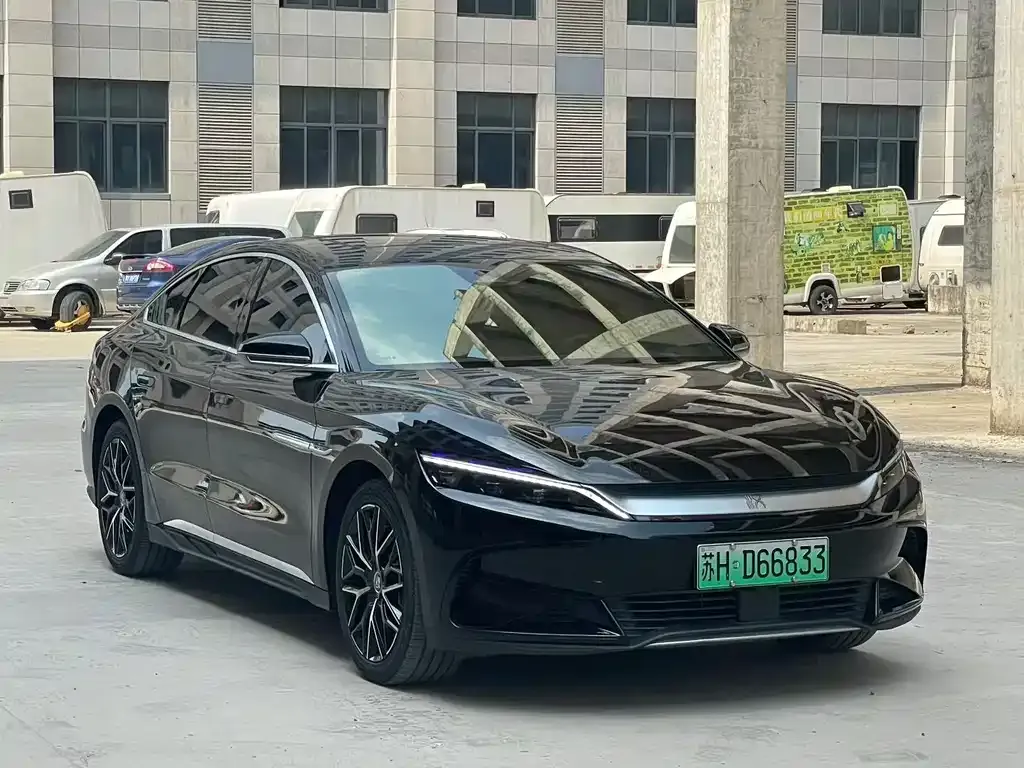 BYD Han — фото 1