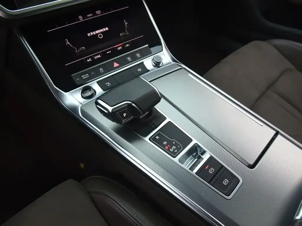 Audi A7L — фото 4