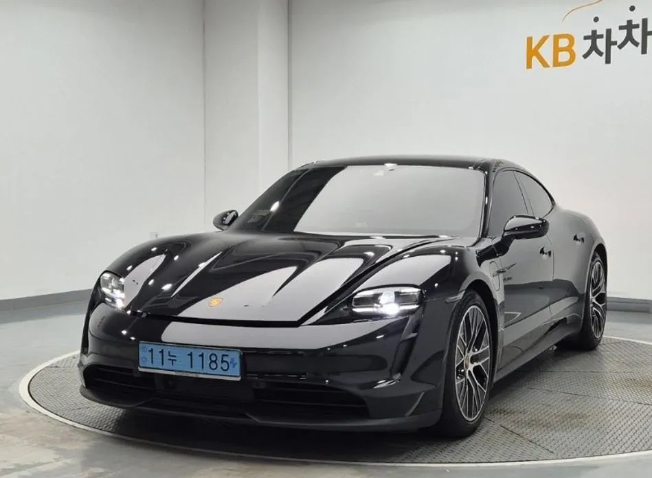 Porsche Taycan