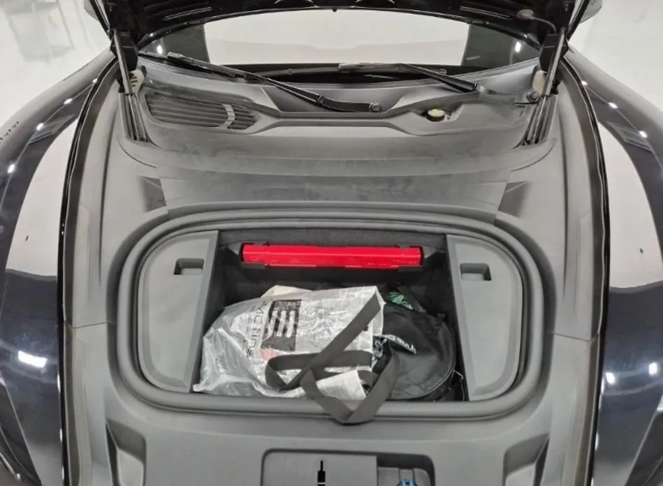 Porsche Taycan 2022 из KR, фото 6