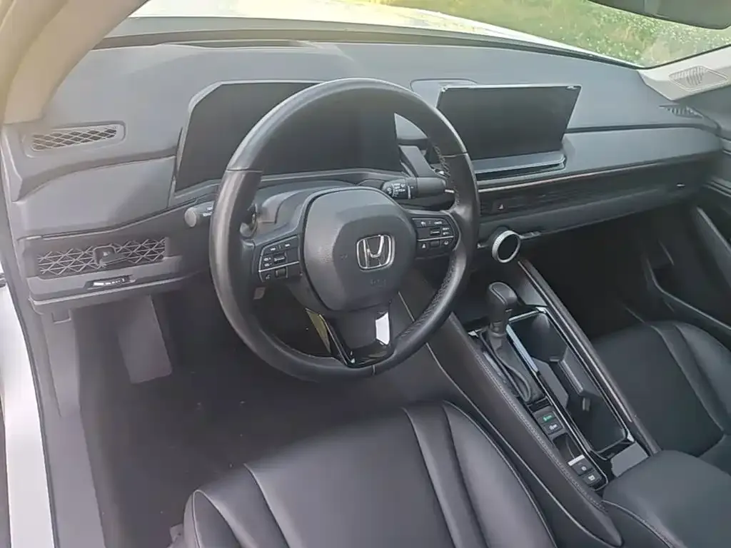 Honda Accord — фото 3