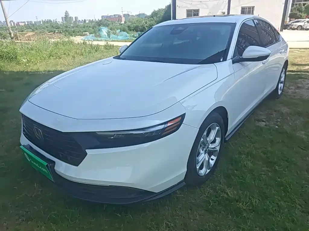 Honda Accord — фото 8