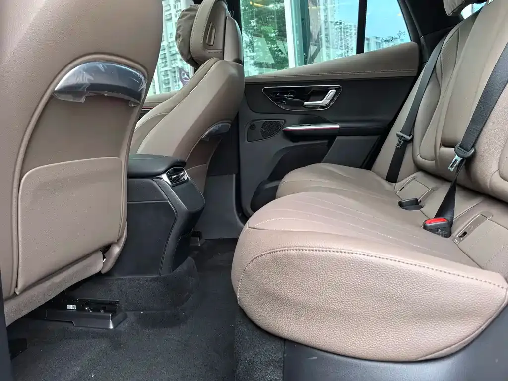 Mercedes-Benz EQE SUV — фото 4
