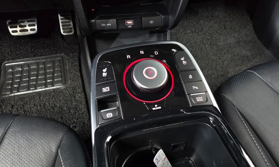 Kia Niro — фото 10