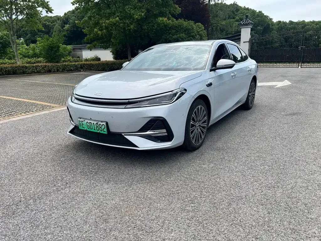 Geely 银河A7 EM — фото 1