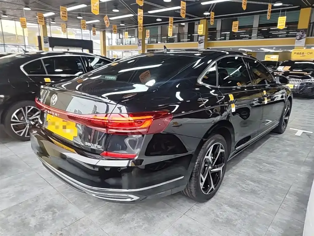 Volkswagen Passat — фото 5