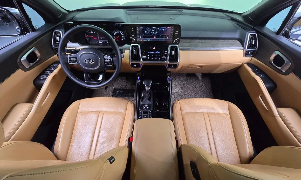 Kia Sorento — фото 9
