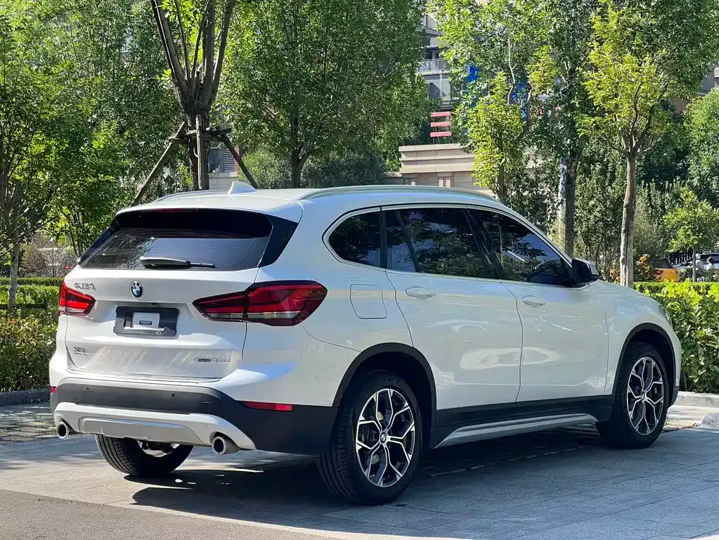 BMW X1 — фото 10