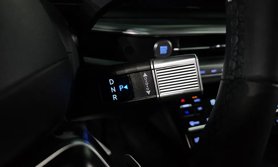 Hyundai Grandeur 2023 из KR, фото 2