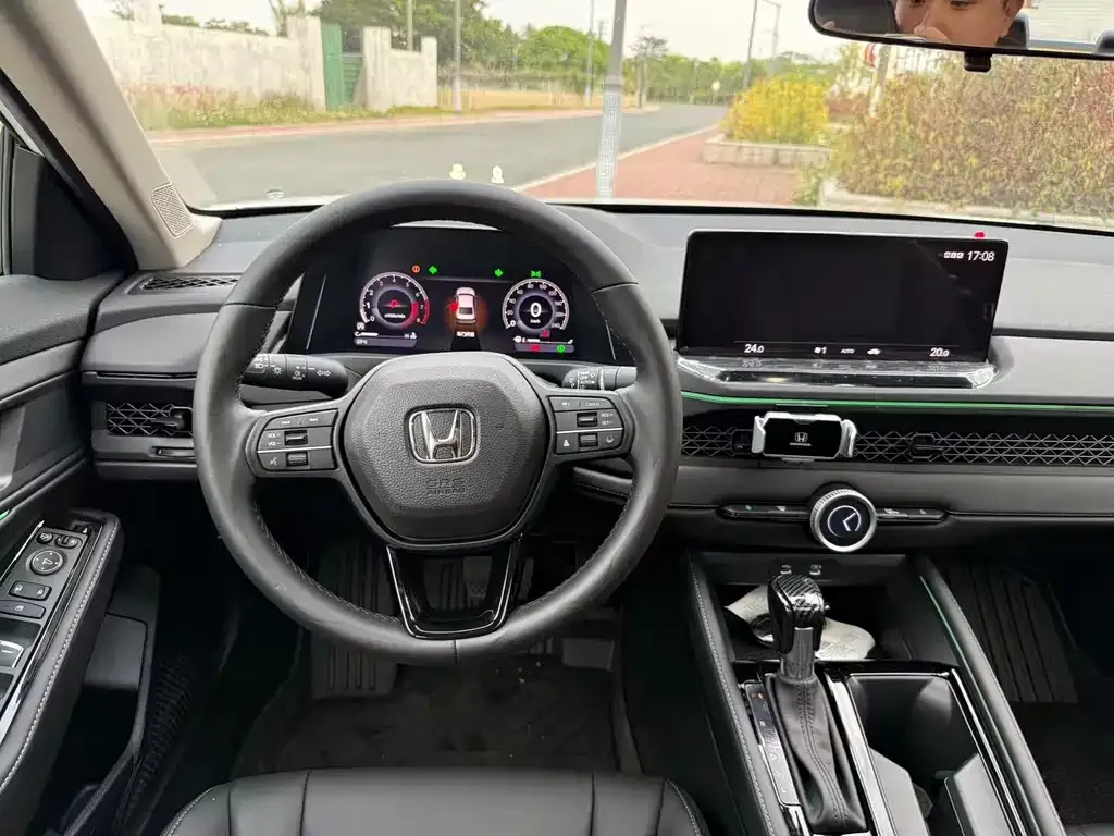 Honda Accord — фото 6