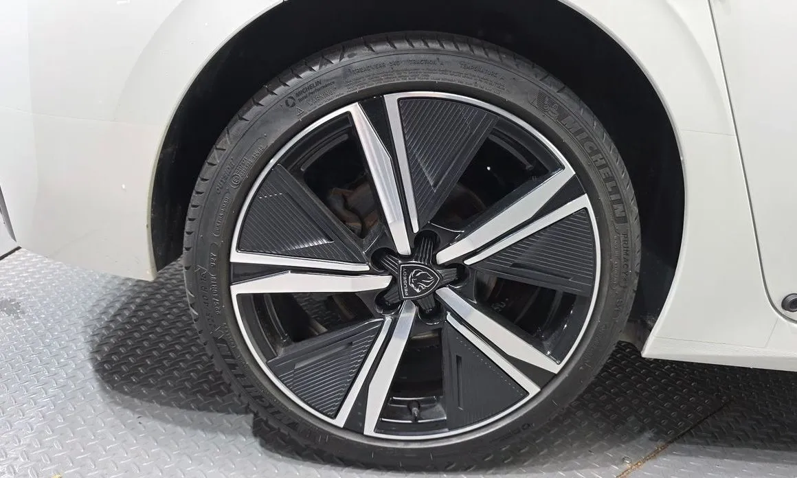Peugeot 308 2023 из KR, фото 7