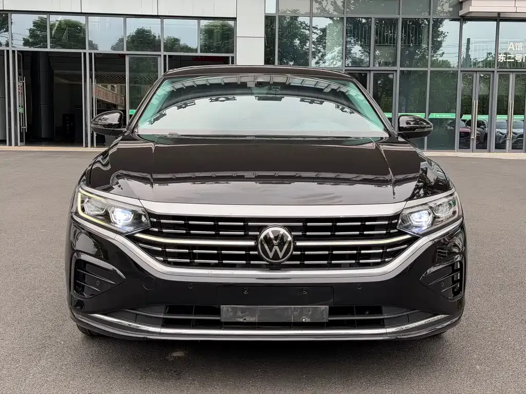 Volkswagen Passat — фото 4