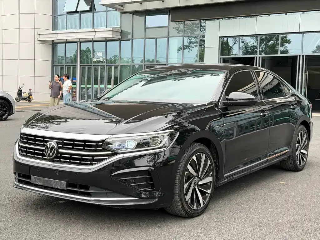 Volkswagen Passat — фото 2
