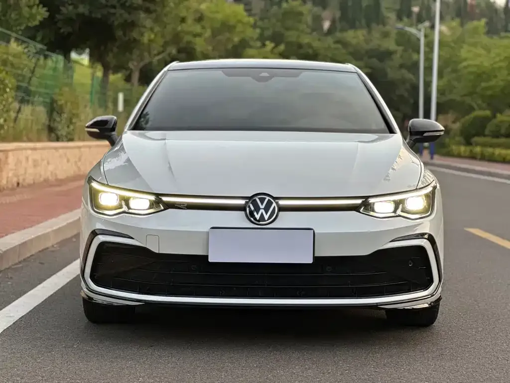 Volkswagen Golf — фото 5