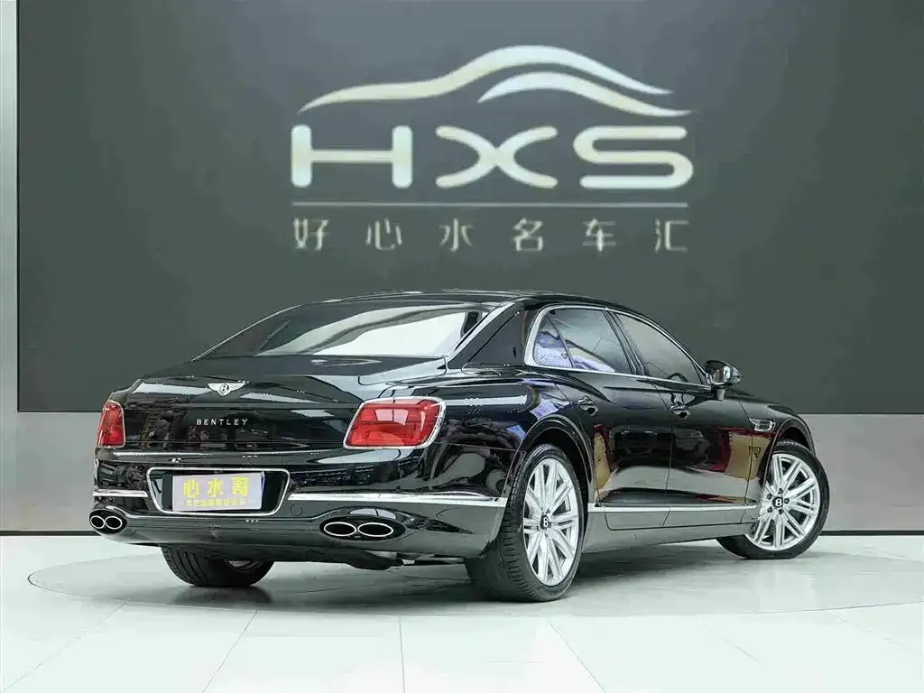 Bentley Flying Spur — фото 6