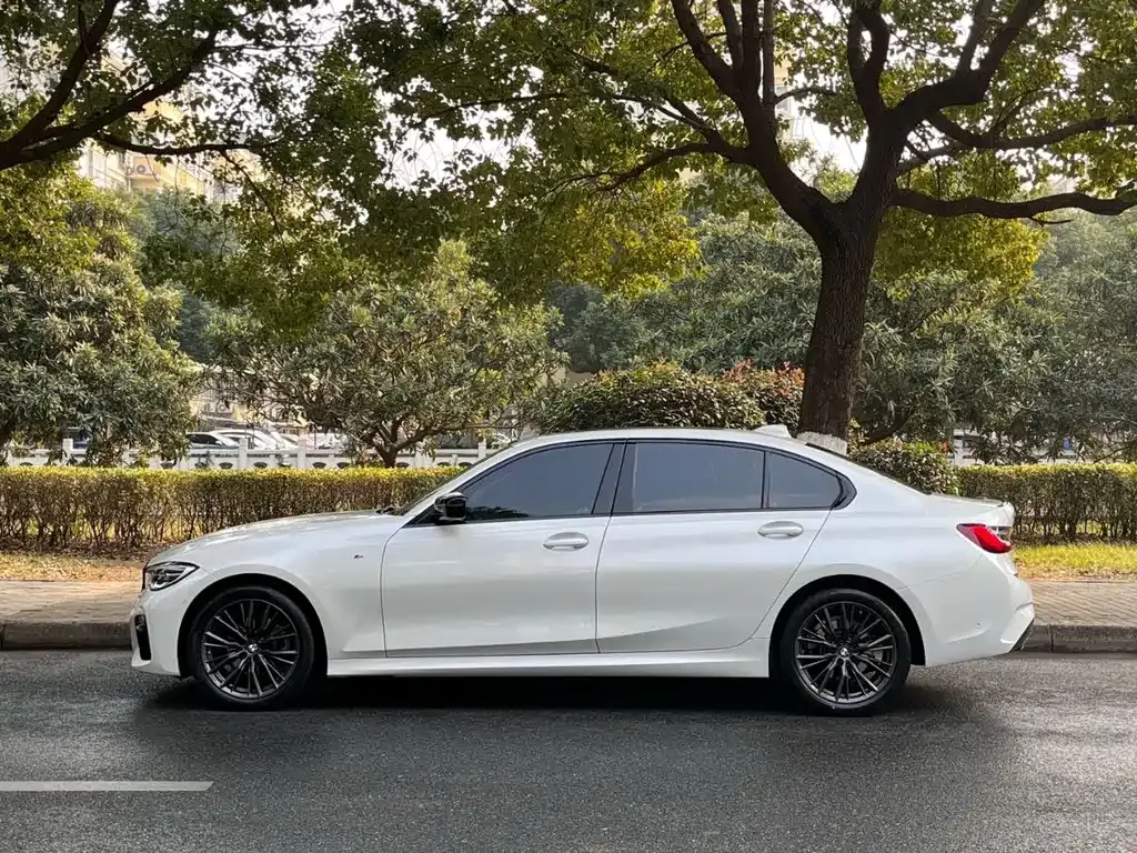 BMW 3 Series — фото 10