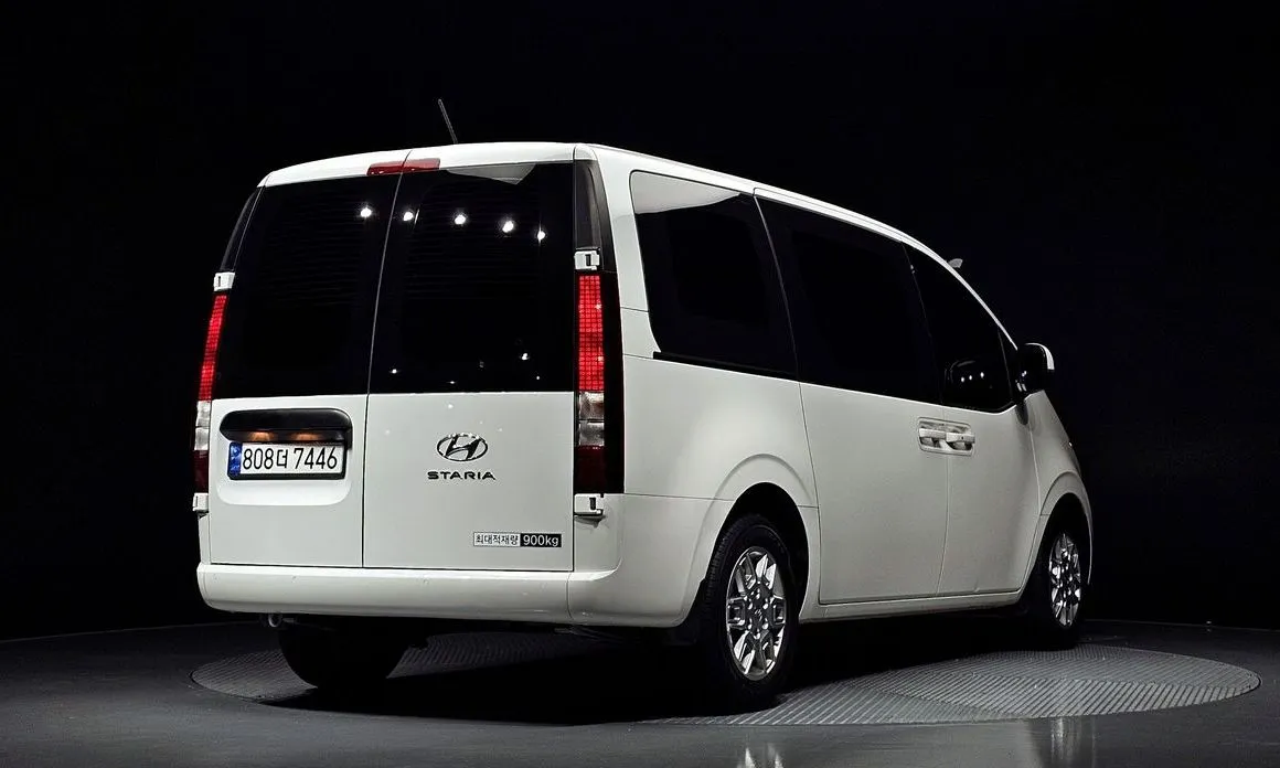 Hyundai Staria — фото 7