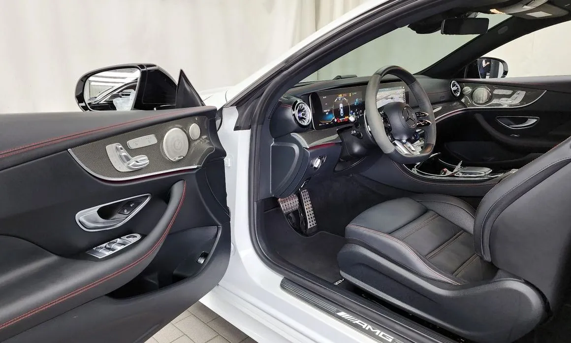 Mercedes-Benz E-Class 2023 из KR, фото 5