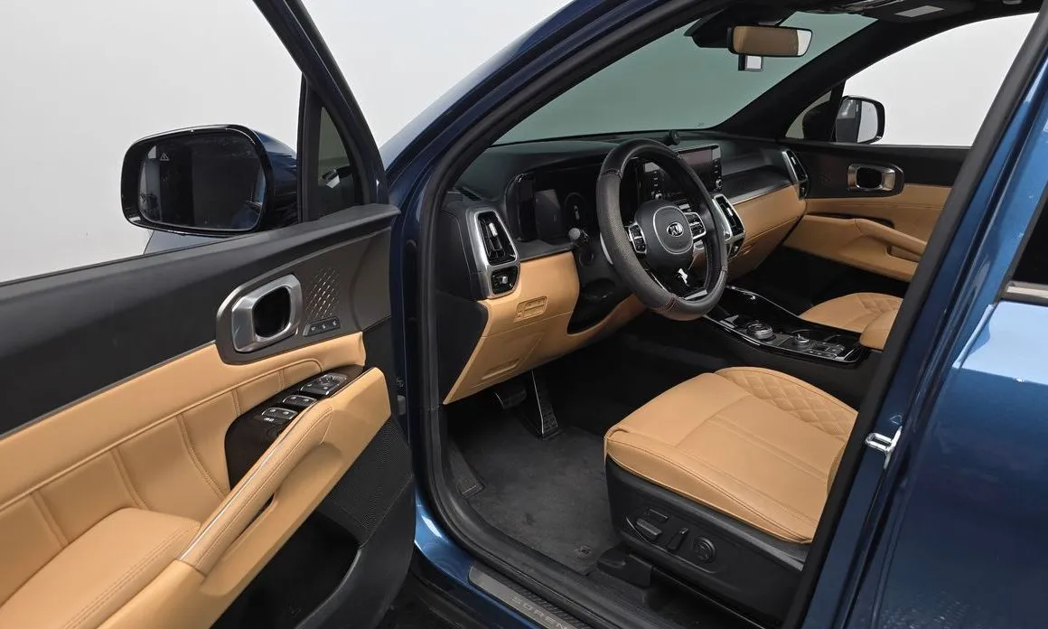 Kia Sorento — фото 4