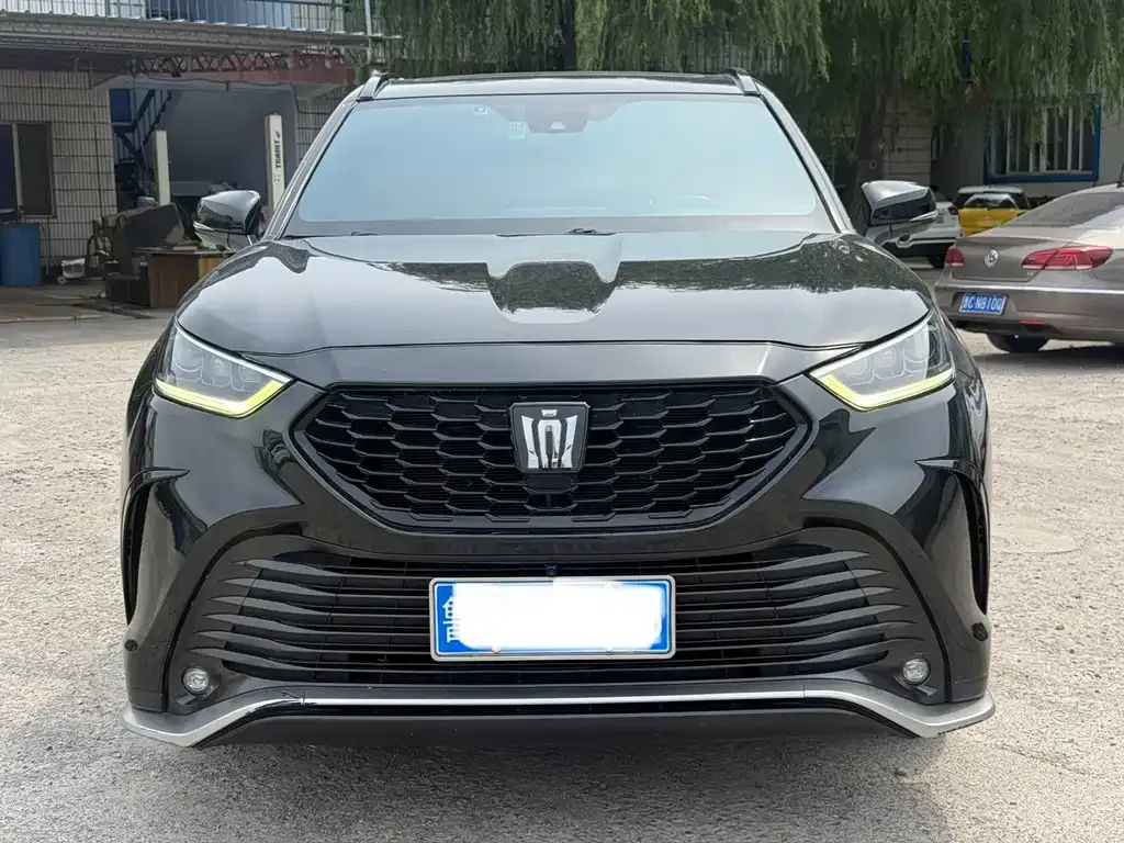Toyota Crown Kluger 2023 из CN, фото 5