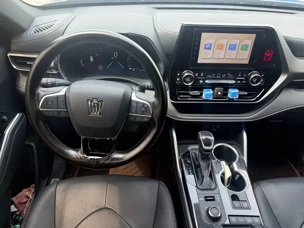 Toyota Crown Kluger 2023 из CN, фото 9