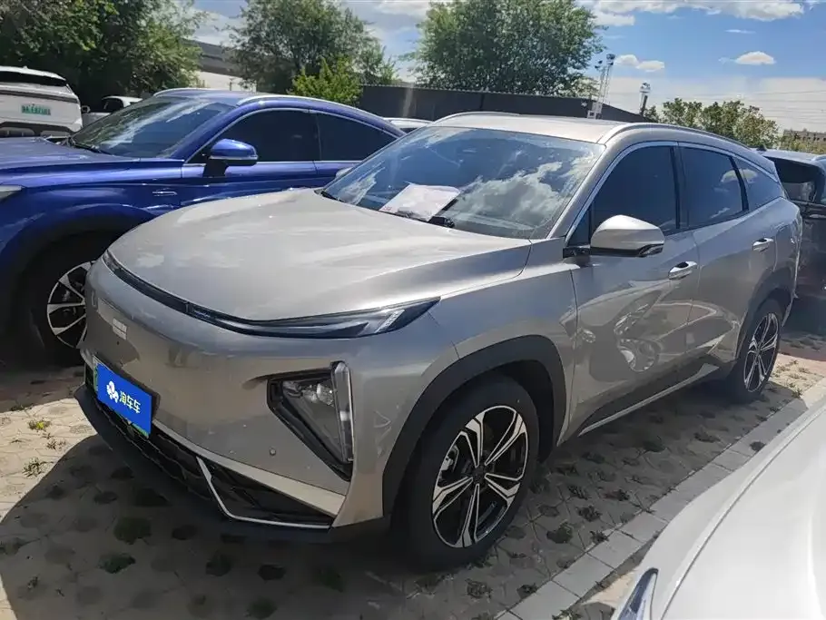 Geely Galaxy L7 — фото 1