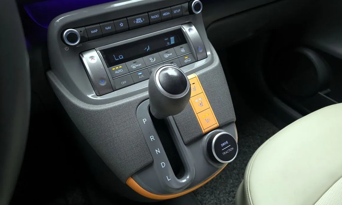 Hyundai Casper 2023 из KR, фото 2