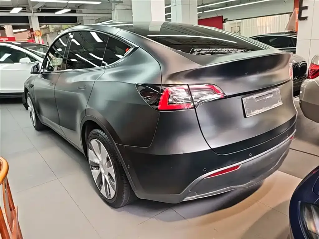 Tesla Model Y — фото 3