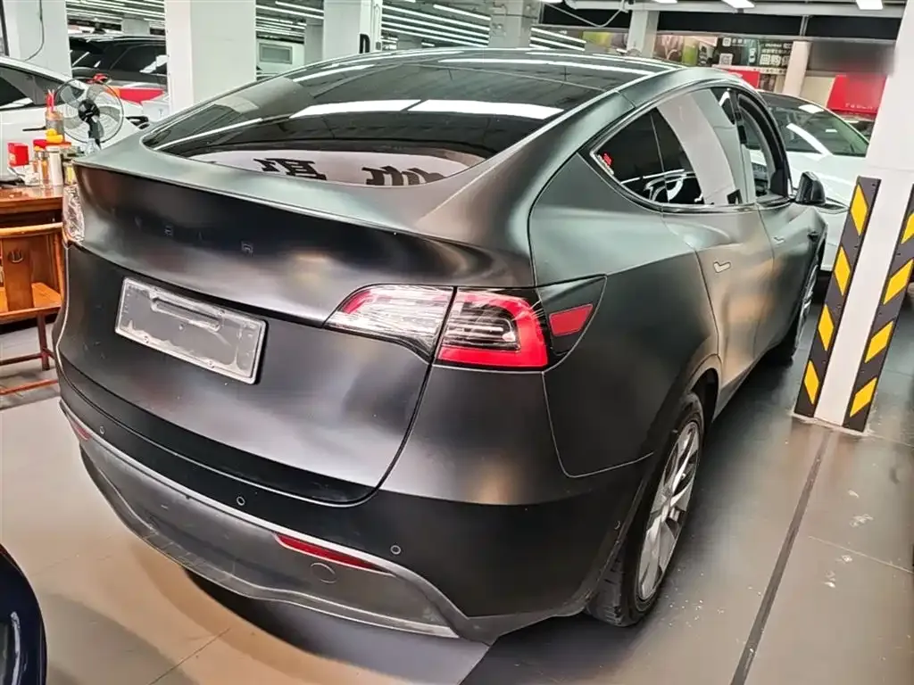 Tesla Model Y — фото 2