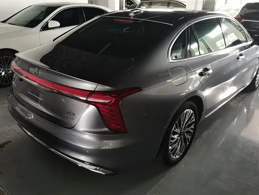 Hongqi H5 — фото 5