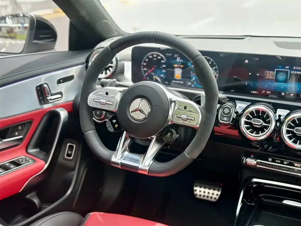 Mercedes-Benz CLA AMG — фото 2