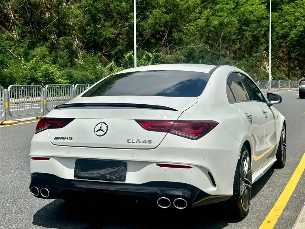 Mercedes-Benz CLA AMG — фото 9