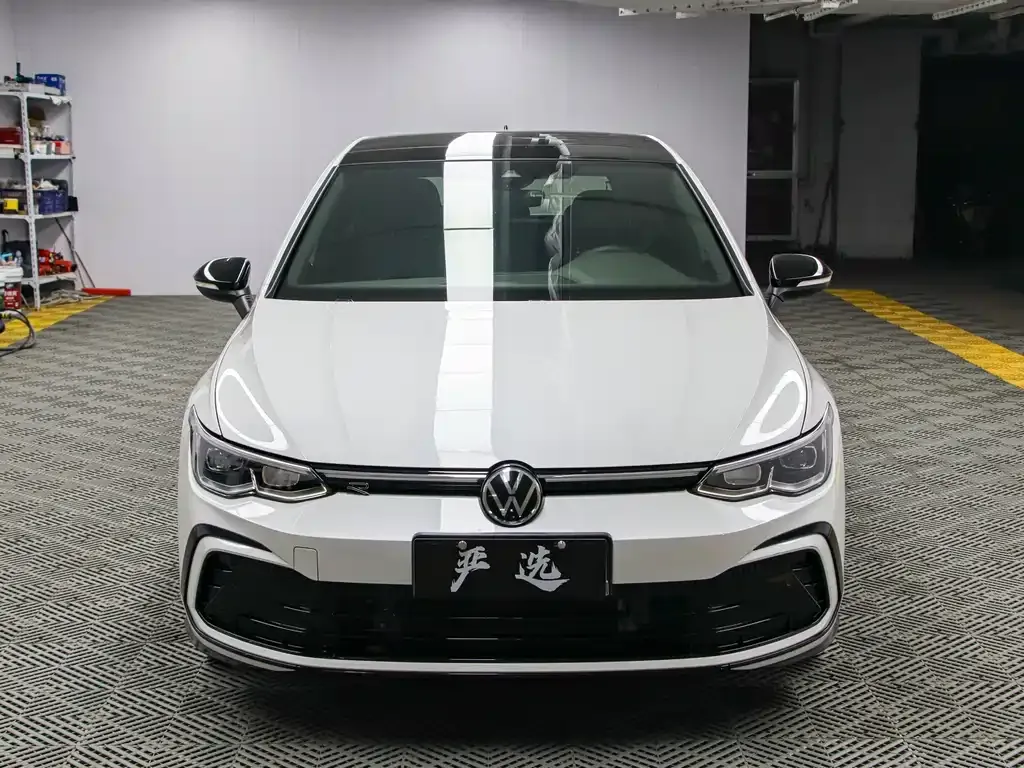 Volkswagen Golf 2021 из CN, фото 2