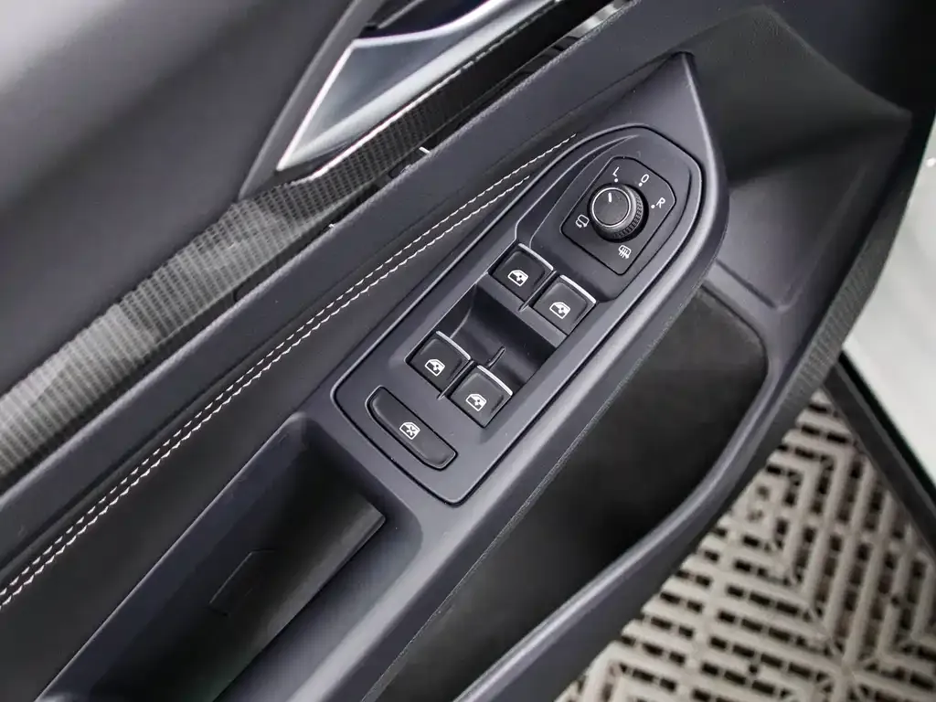 Volkswagen Golf 2021 из CN, фото 6
