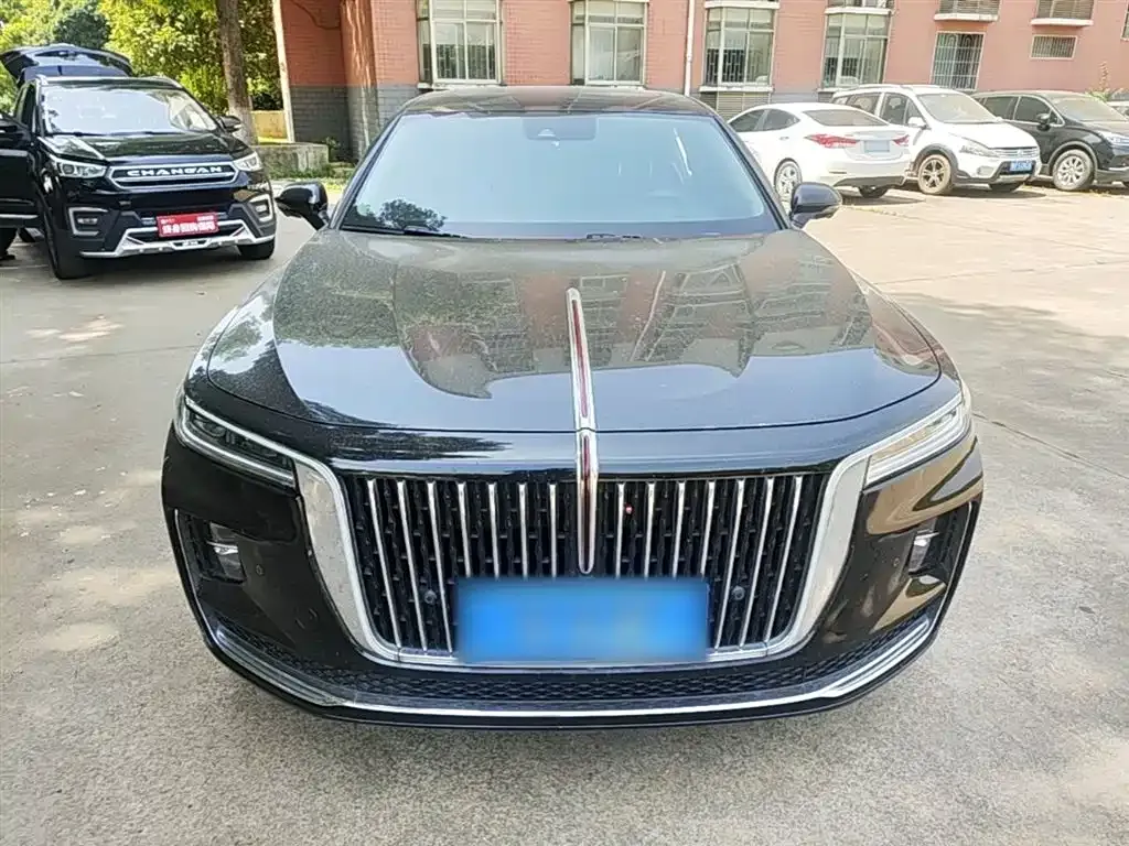 Hongqi H9 — фото 6