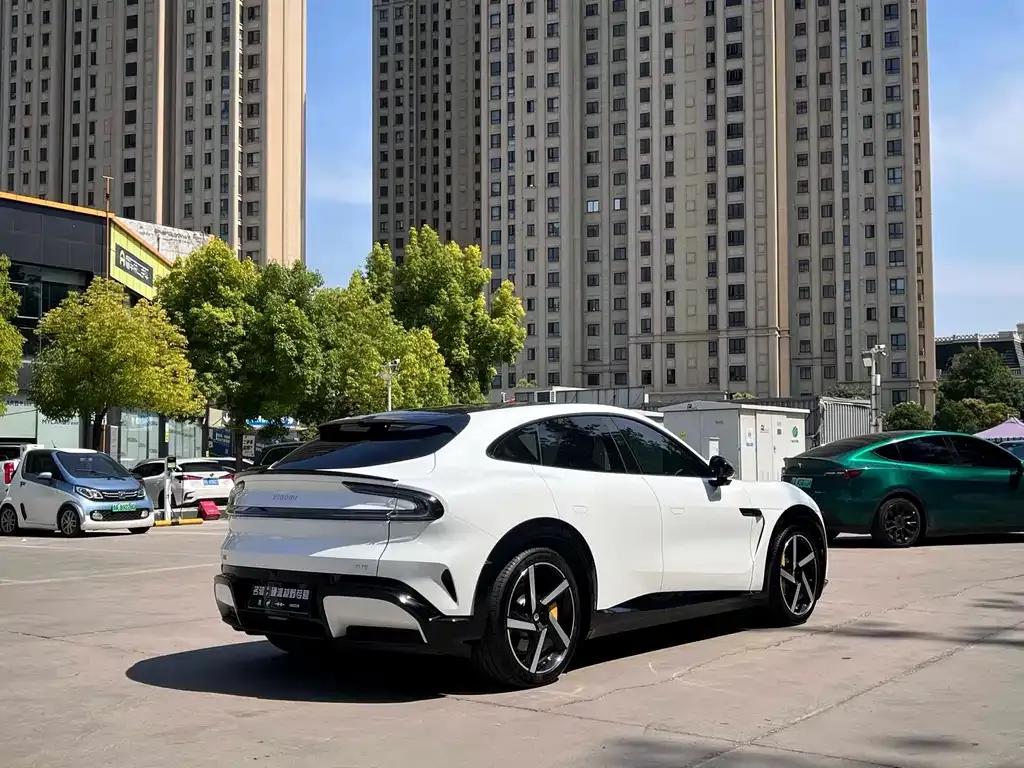 Xiaomi YU7 — фото 7