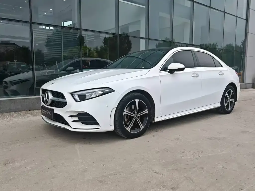 Mercedes-Benz A-Class — фото 1