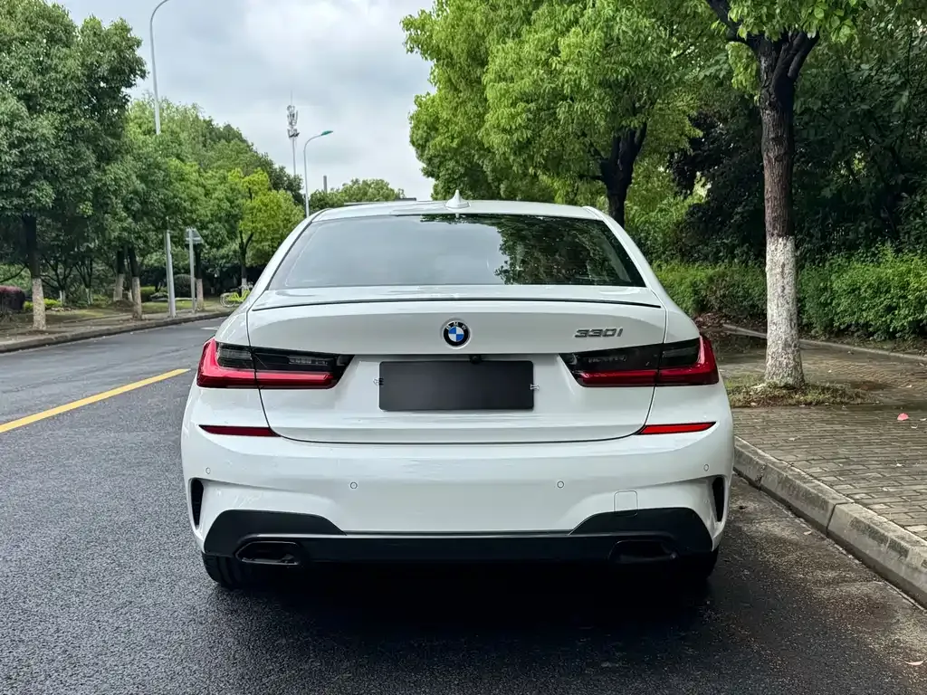 BMW 3 Series 2022 из CN, фото 3