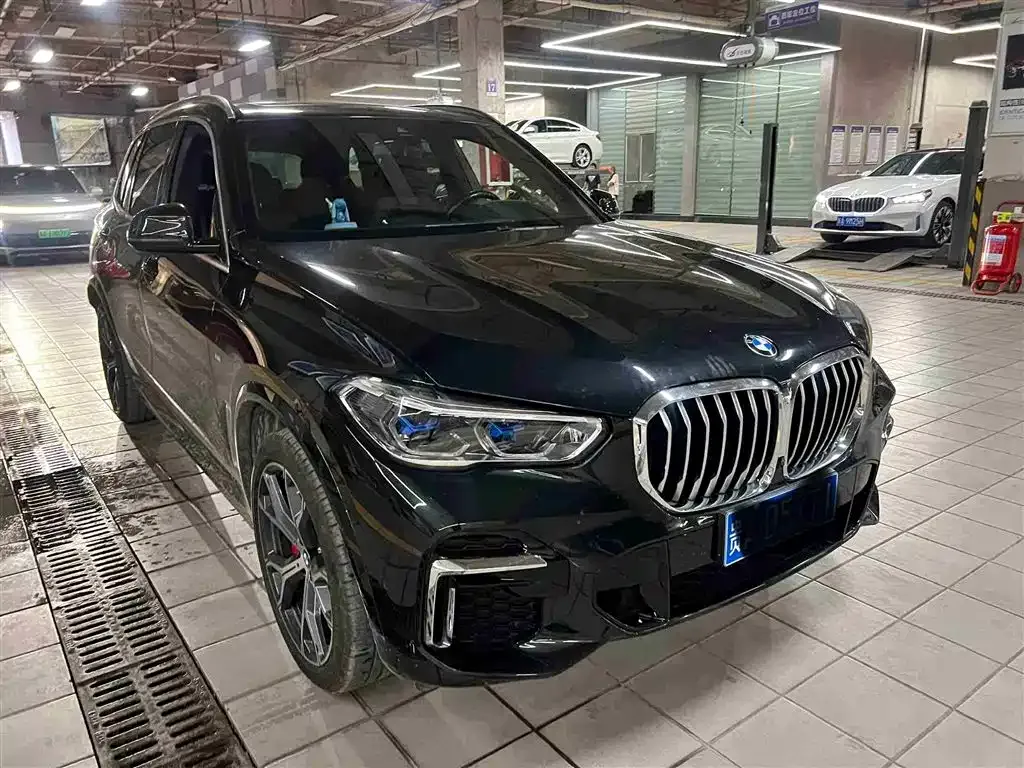 BMW X5 — фото 1