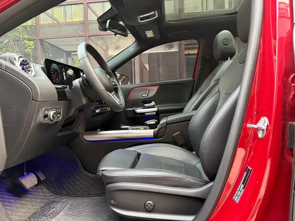 Mercedes-Benz GLA — фото 8