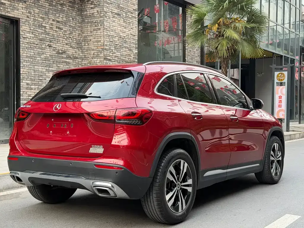 Mercedes-Benz GLA — фото 6