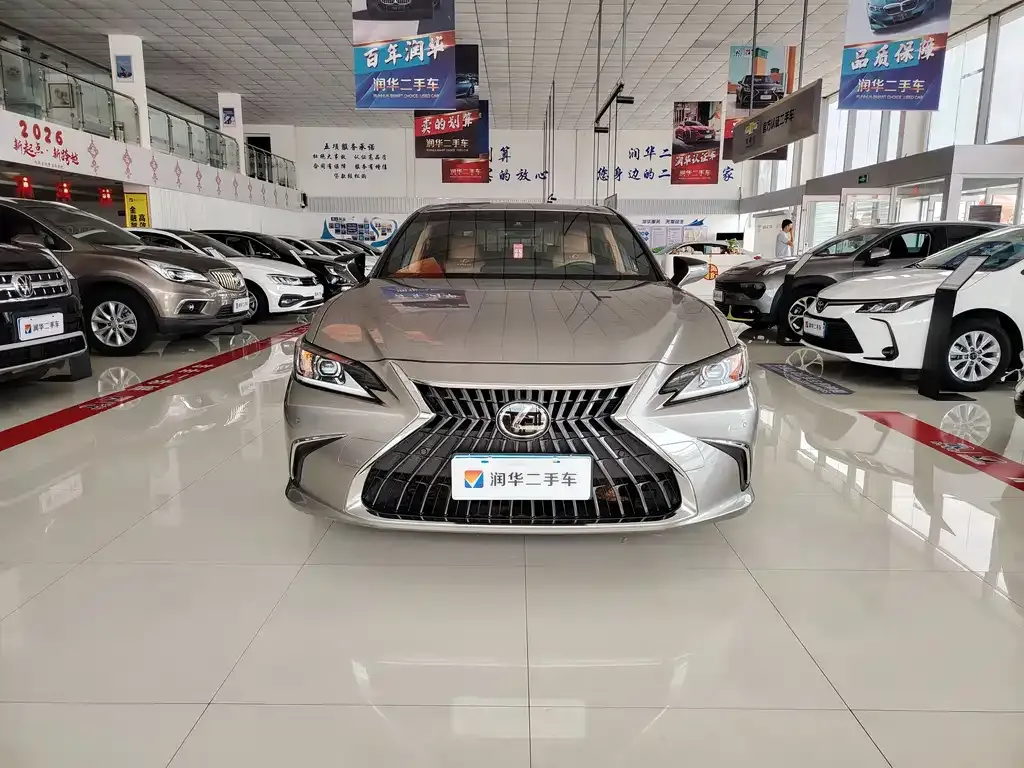 Lexus ES 2023 из CN, фото 4