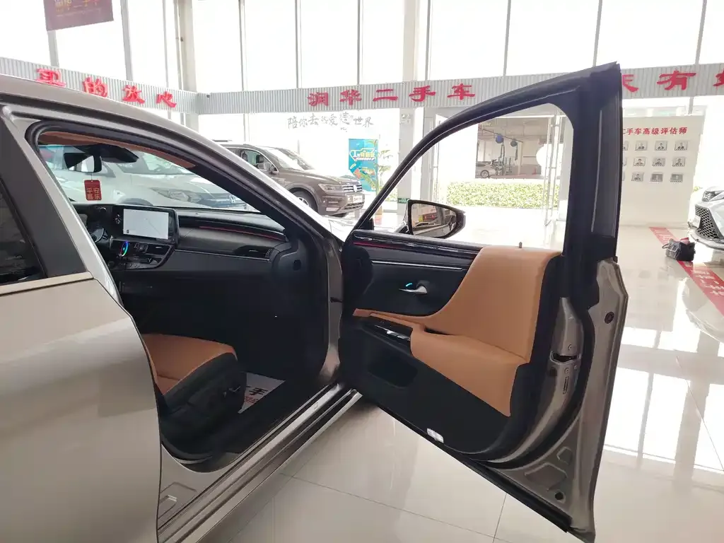 Lexus ES 2023 из CN, фото 10