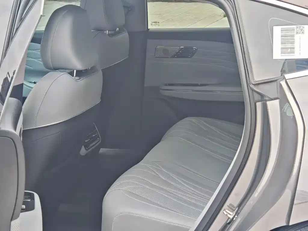 Geely Galaxy E8 2025 из CN, фото 3