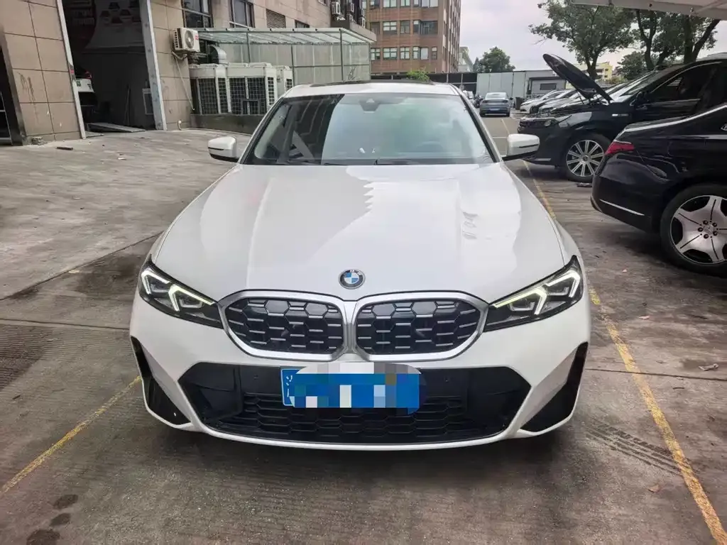 BMW 3 Series — фото 1