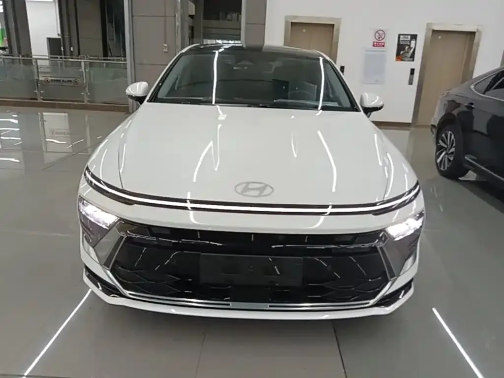 Hyundai Sonata 2025 из CN, фото 10