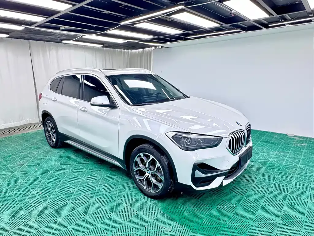 BMW X1 — фото 7
