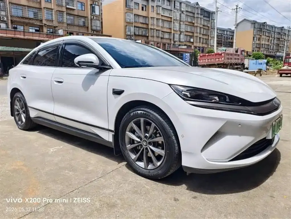 BYD Qin L — фото 8