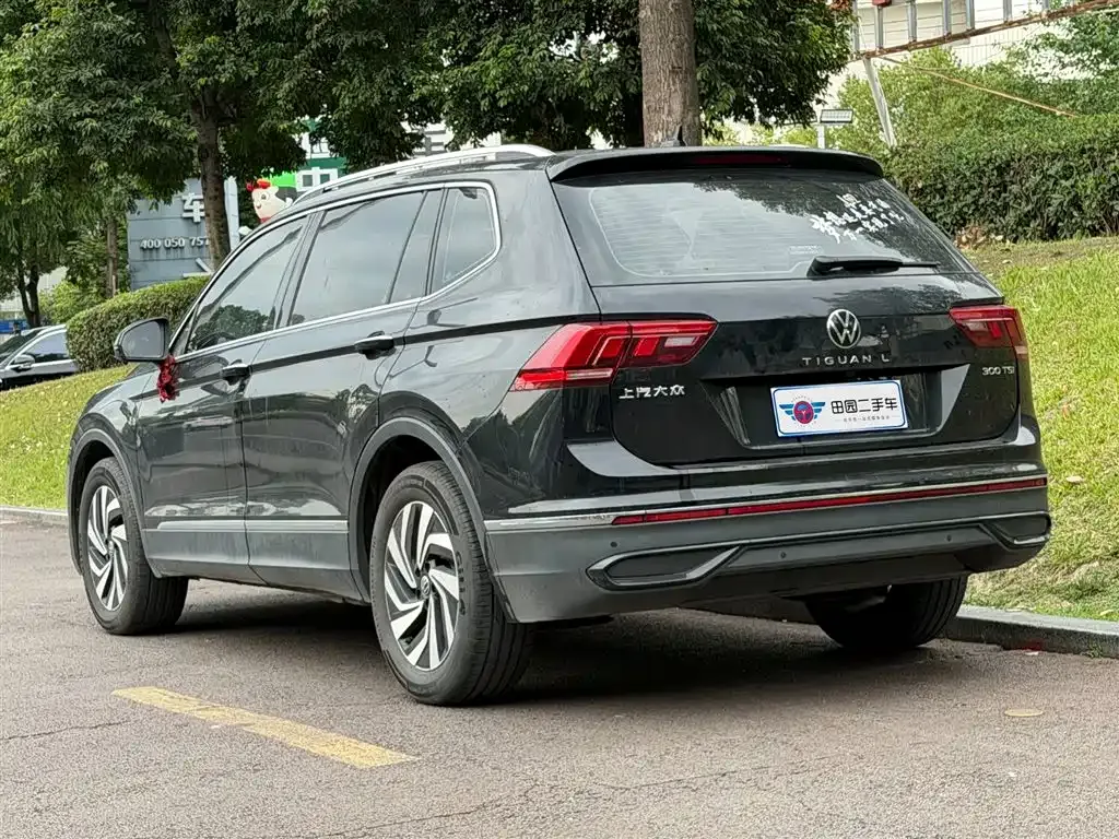Volkswagen Tiguan L — фото 9