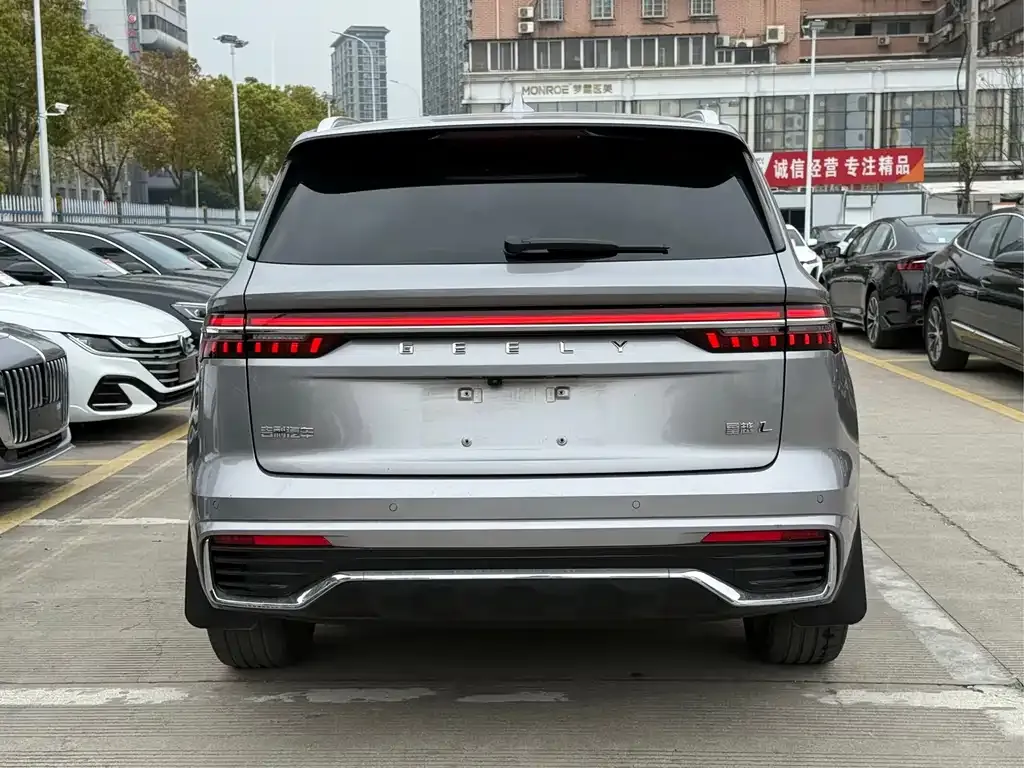Geely Xingyue L — фото 10